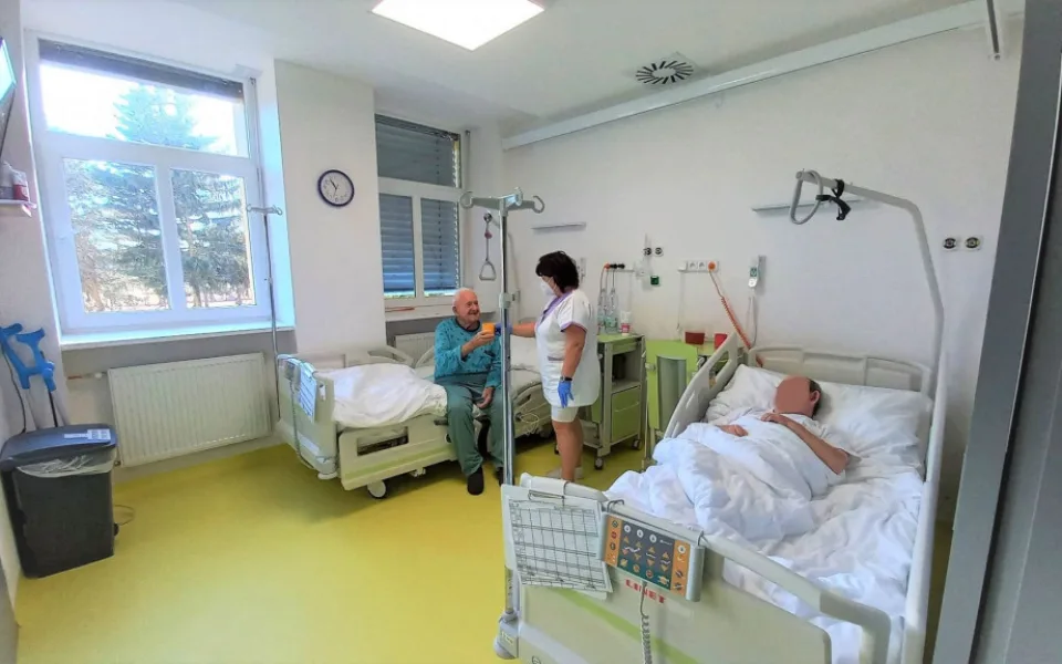 Rekonstrukce oddělení následné péče ve Stodu míří do finále, přibyla nová lůžka i vyšetřovna
