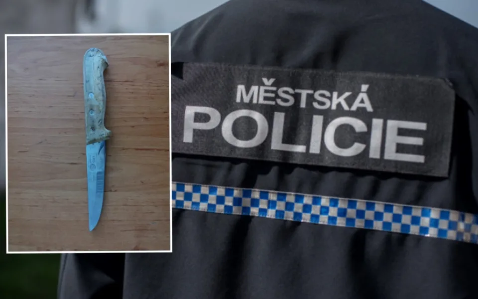Silně opilý muž přišel s nožem na služebnu policie a oznámil, že se chce zabít