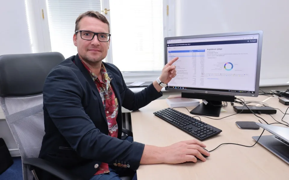 Zájemci se mohou podívat, jak hospodaří Plzeňský kraj, úřad na webu spustil rozklikávací rozpočet