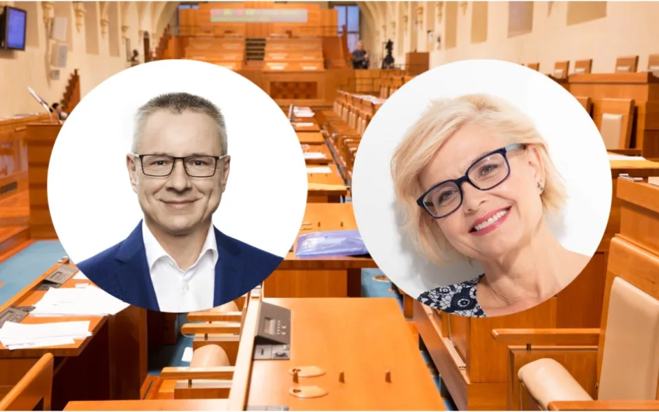 VOLBY 2022: Urputný boj o Senát trval do poslední vteřiny, nakonec uspěl Naxera a Kovářová