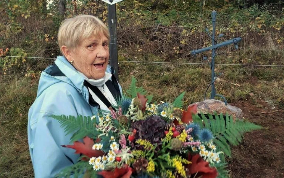 Křížek pro Emila Kintzla odhalila jeho manželka Naďa