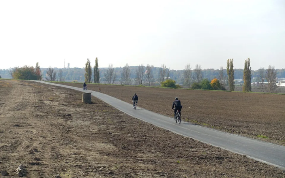 221020_Cyklostezka_Ujezd_Hradek (1)