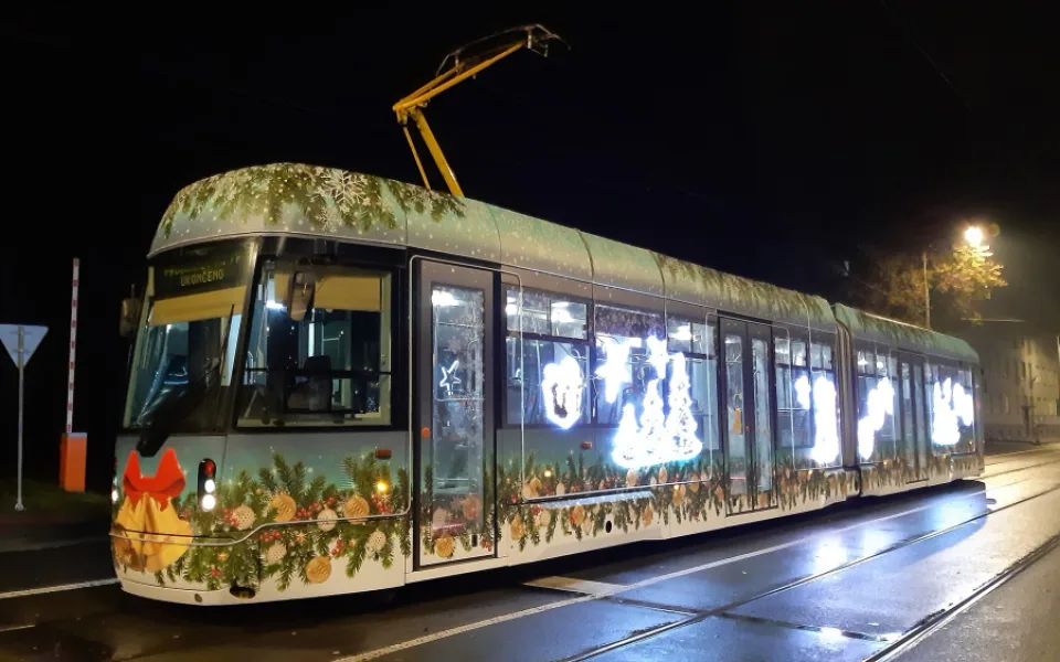 Letošní podoba vánoční tramvaje