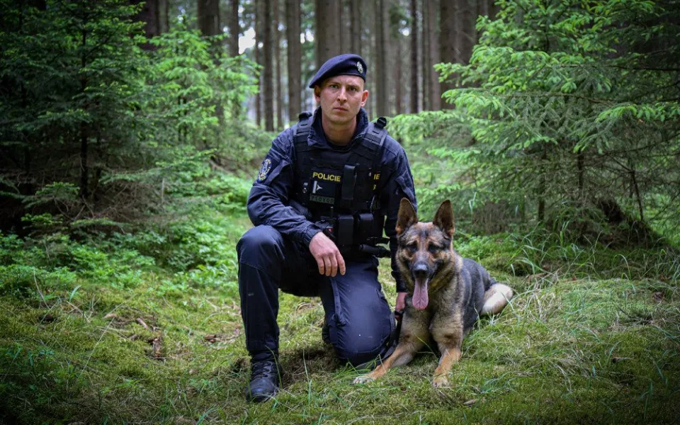 Práce je koníčkem, psí parťáci jsou členové rodiny a jsou schopni položit za policisty život