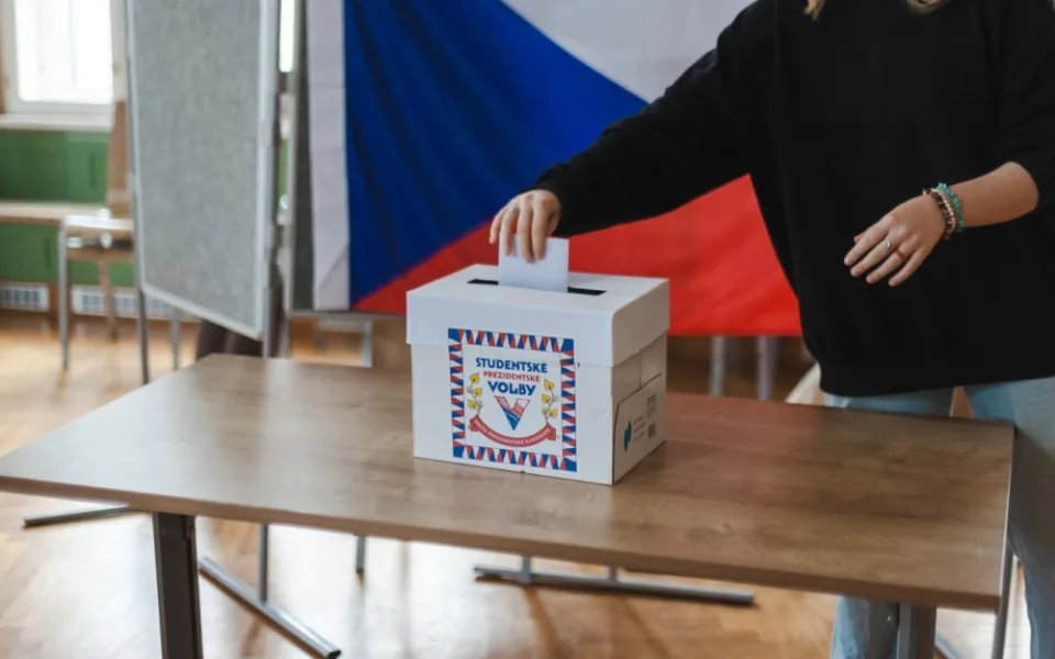 Středoškoláci by za prezidenta chtěli Petra Pavla, žáci z Plzeňského kraje mu dali 85 procent