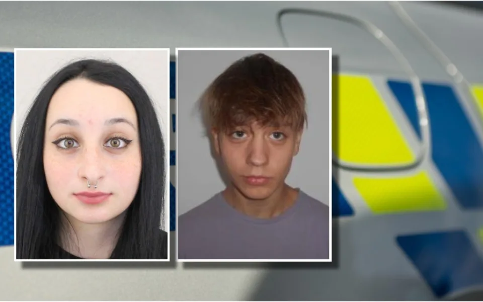 Zmizela šestnáctiletá Eva, nejspíš ji doprovází starší muž. Policisté pátrají i po stejně starém chlapci