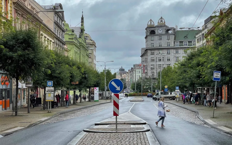 Část Americké třídy se možná otevře autům, řidiči ale projedou jen v noci
