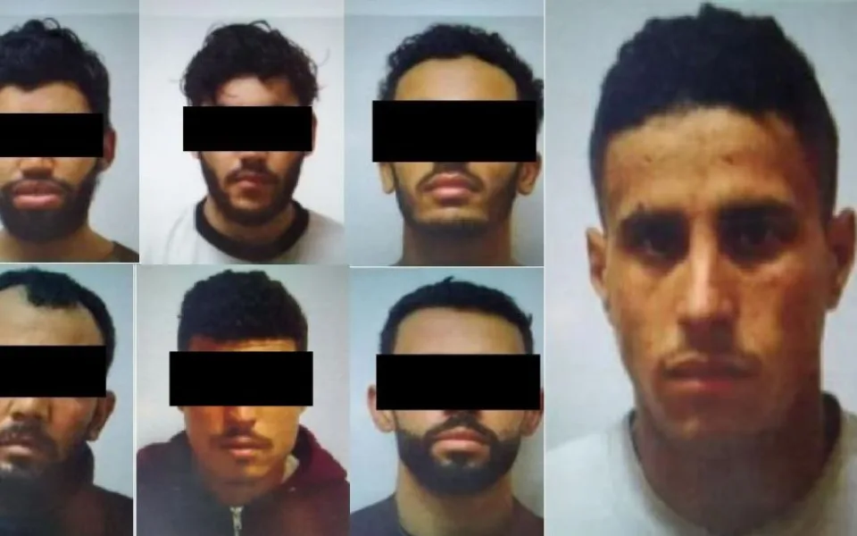 Těchto sedm Maročanů bylo na útěku ještě ve středu, šest z nich ale policie během dne dopadla. Uniká pouze jediný z nich