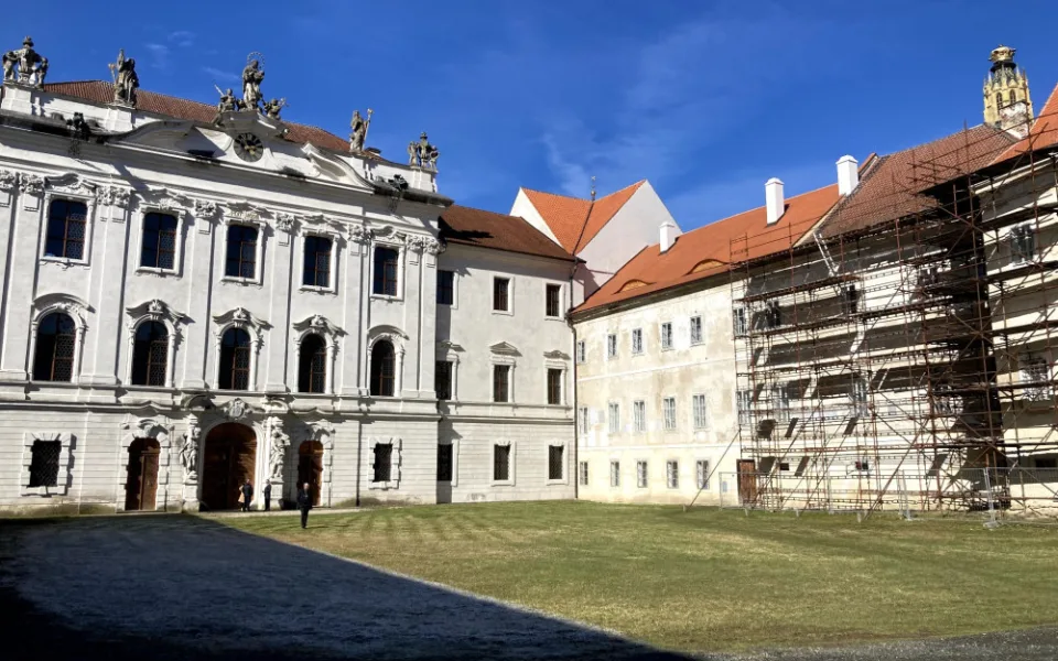 Návštěvníkům kláštera Kladruby se otevřou dosud nepřístupné části, uvidí také unikátní archeologické nálezy