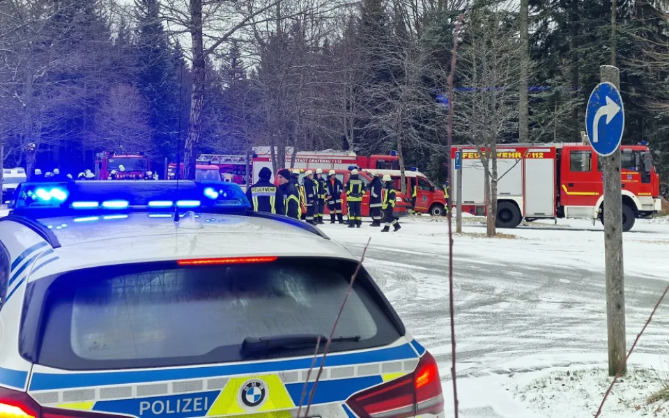 Kvůli havárii malého letadla je uzavřen venkovní zvířecí areál v Centru národního parku Lusen
