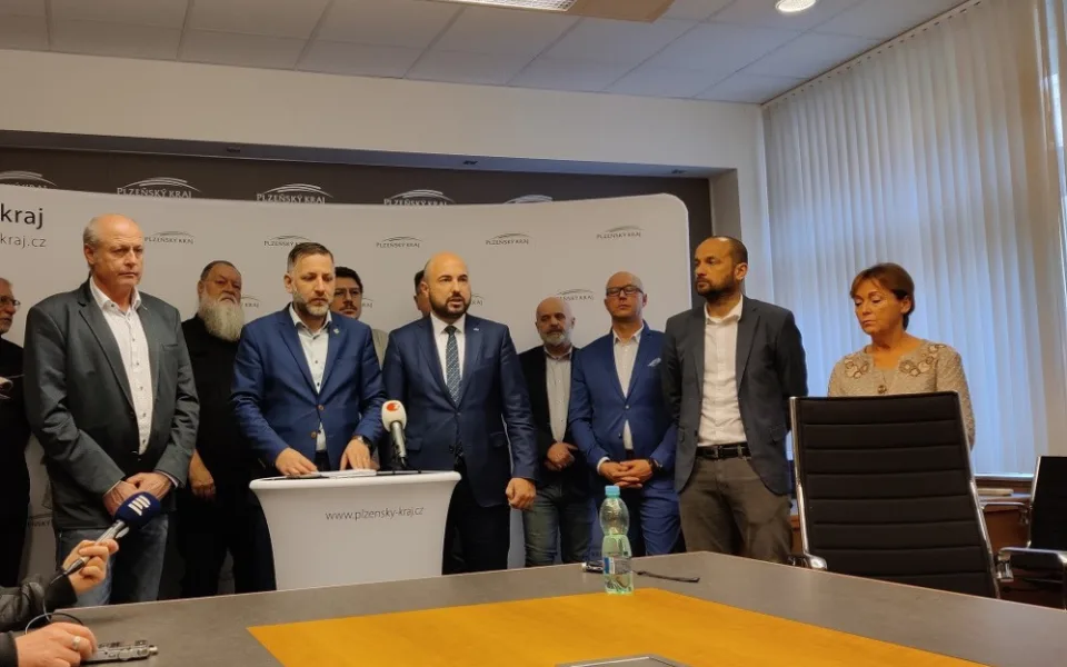 Posuňte rozhodnutí o rušení pošt, apeluje na ministra Rakušana Plzeňský kraj a dotčené obce