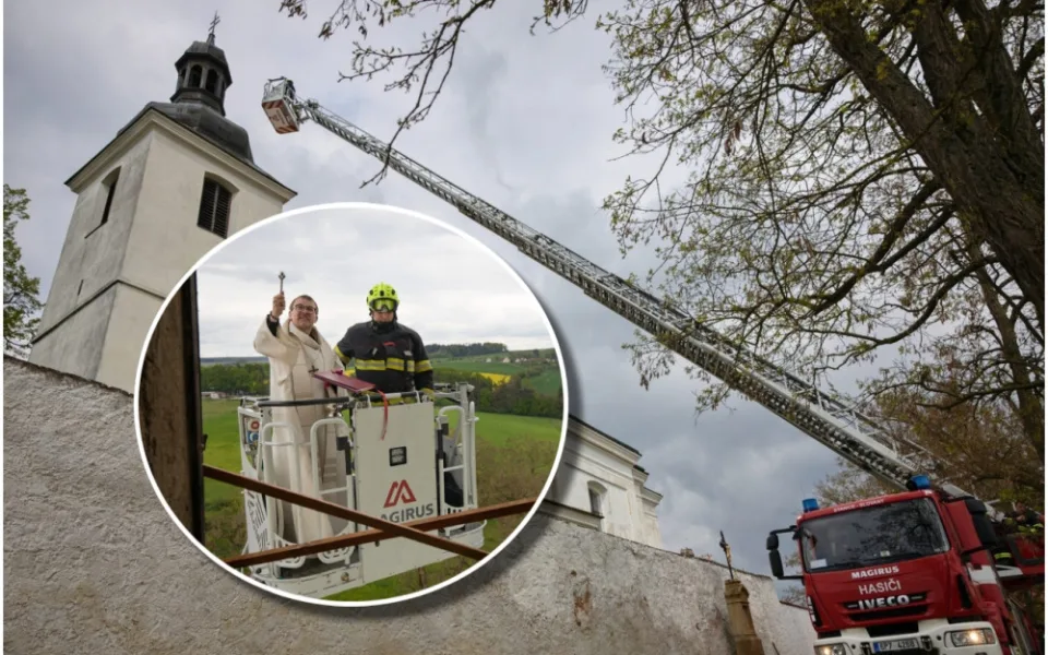 V kostele v Prusinách se po dlouhých desetiletích rozezněly historické zvony, biskup jim požehnal z hasičské plošiny