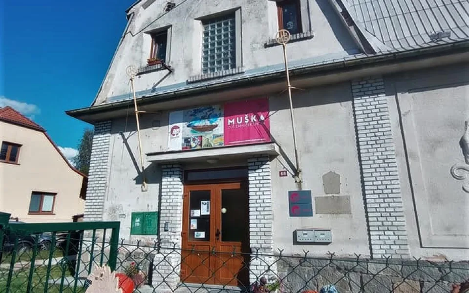 ZUŠ Muška sídlí v tomto obecním objektu