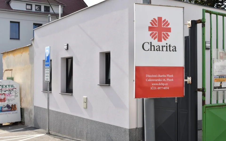 Nové zázemí pro lidi bez přístřeší a výdejnu potravinové banky vybudovalo město v prostorách bývalé vrátnice