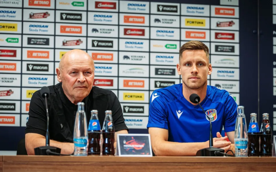 S Dritou to bude podobný zápas jako v Teplicích, musíme se zlepšit a přijmout roli favorita, říká trenér Koubek