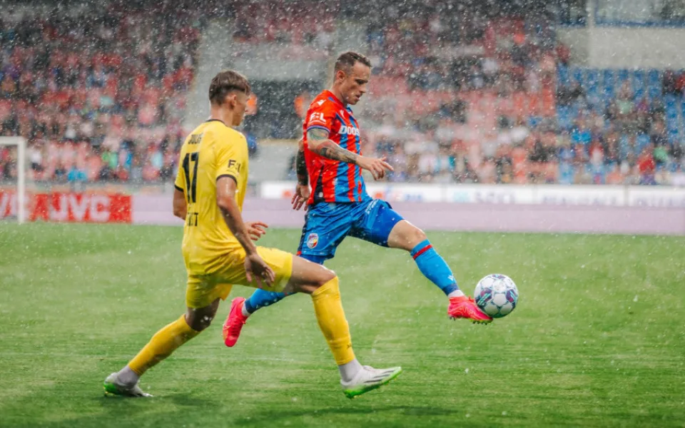 Plzeň jen remizovala s Hradcem 1:1, první výhru v sezoně ztratila v nastavení