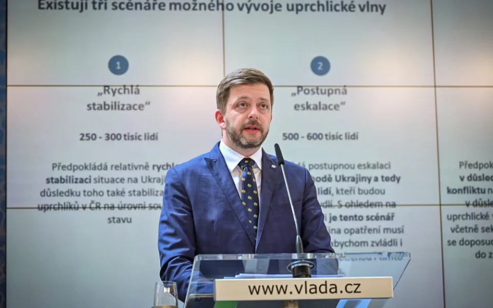 Ministr vnitra odmítl kolektivní vinu Ukrajinců, bezpečností situaci má policie dle jeho slov pod kontrolou