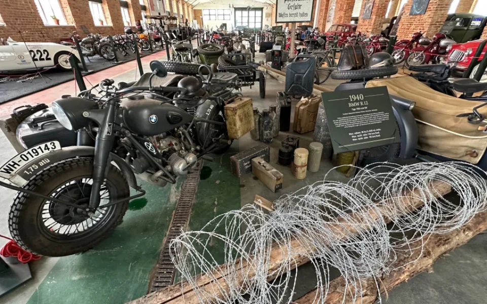Tento motocykl BMW byl i Stalingradu hned dvakrát. Na samotné expozici muzea se jinak stále ještě pracuje