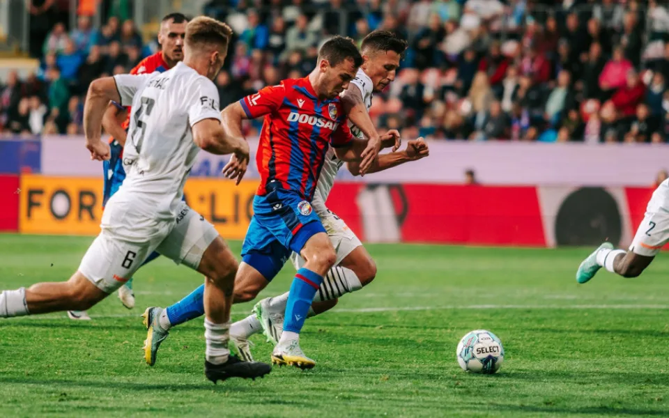 Fotbalisté Plzně nečekaně prohráli s Karvinou 0:1
