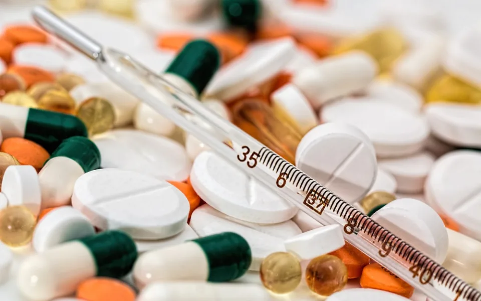 Kvůli snížení účinku antibiotik může umírat víc lidí než na rakovinu, tvrdí odborníci