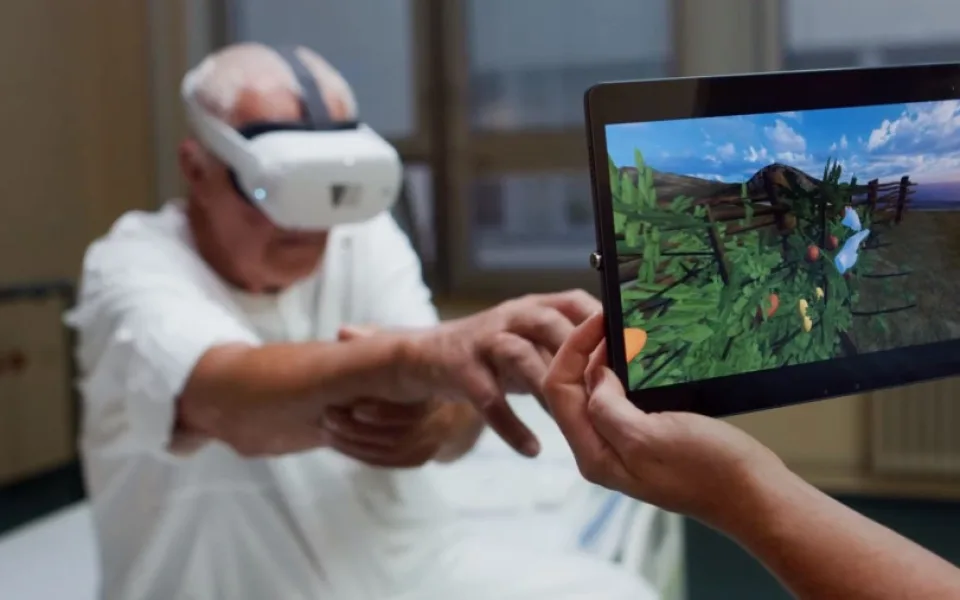 Pacienty bude v nemocnicích motivovat k pohybu virtuální realita