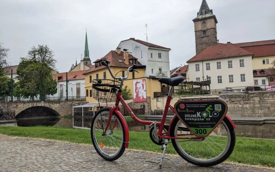 V Plzni funguje nezisková organizace Kolemplzne.cz - bikesharing pro Plzeň