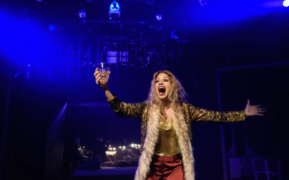 Plzeňské divadlo uvede muzikálový hit Company, diváci se mohou těšit na držitelku Ceny Thálie Hanu Holišovou