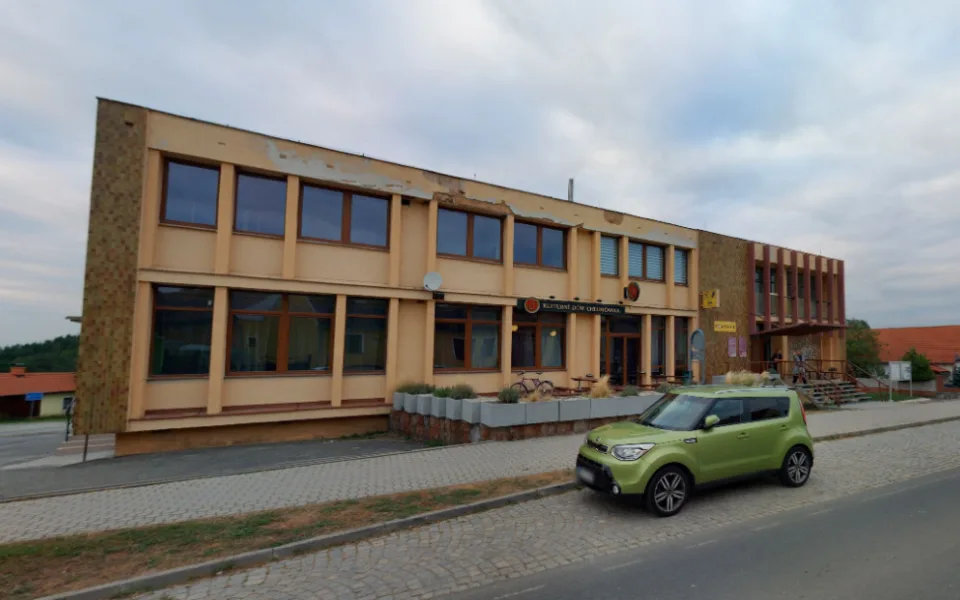 Kulturák v Chlumčanech projde rekonstrukcí za 80 milionů, obec si na opravu musela sama našetřit