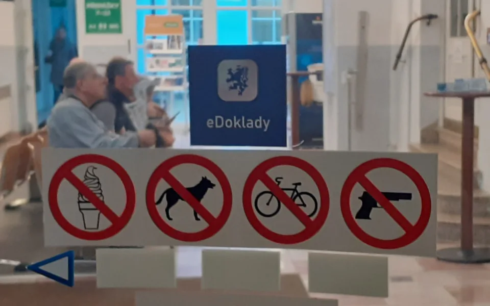 Plzeňáci už mohou používat občanku v mobilu, město zařídilo uznání e-dokladů dříve, než to ukládá zákon