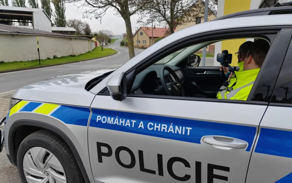 Příliš mnoho mrtvých na silnicích přimělo policisty k dalším dopravním akcím zaměřeným na rychlost