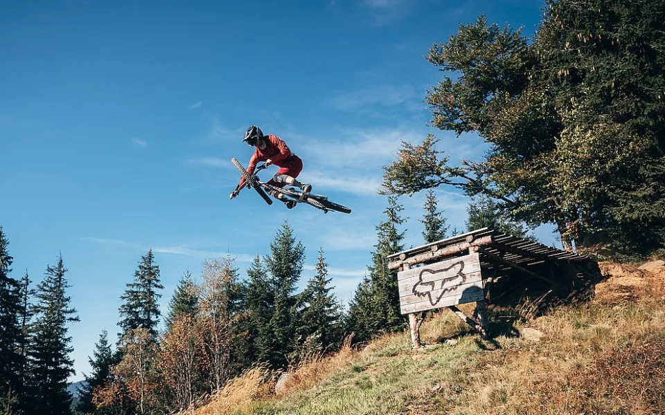 Letní sezonu odstartuje šumavský areál Ski&amp;Bike Špičák v sobotu 4.května, zatím jen ve víkendovém režimu