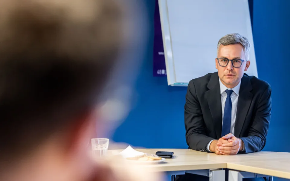 EU dělala všechno pro to, aby snižovala konkurenceschopnost Evropy. To se musí změnit, říká kandidát na europoslance Ondřej Krutílek