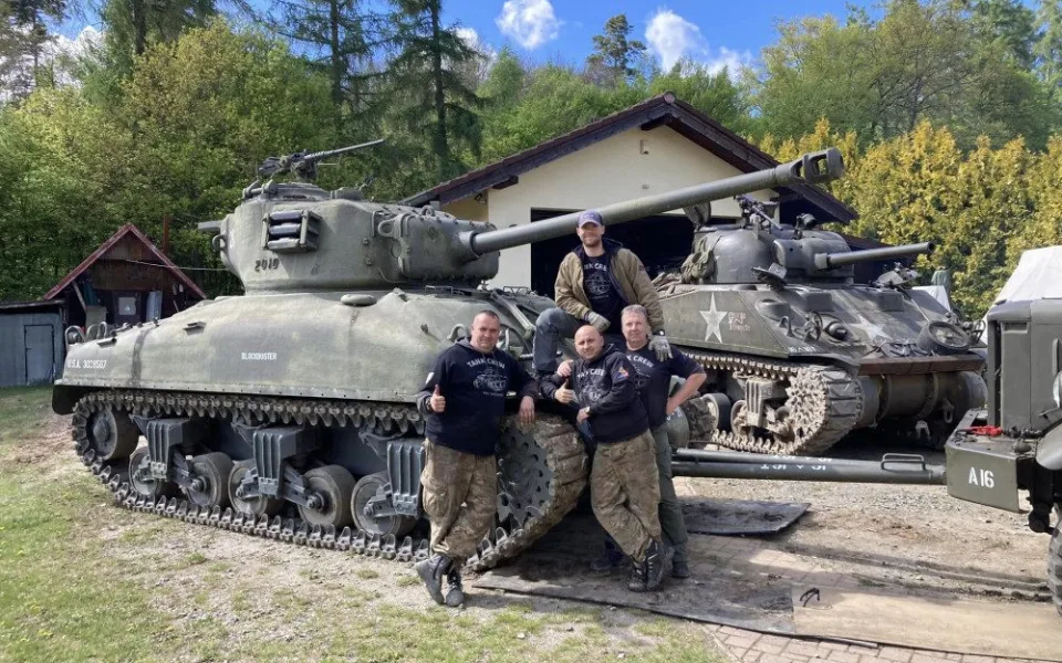 Jako jediný v Česku vlastní pojízdný americký tank Sherman, teď renovuje další pro muzeum generála Pattona