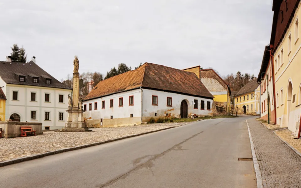 Spolek nadšenců otevře památkovou chráněnou Turbovnu, natáčela se tam Zdivočelá země
