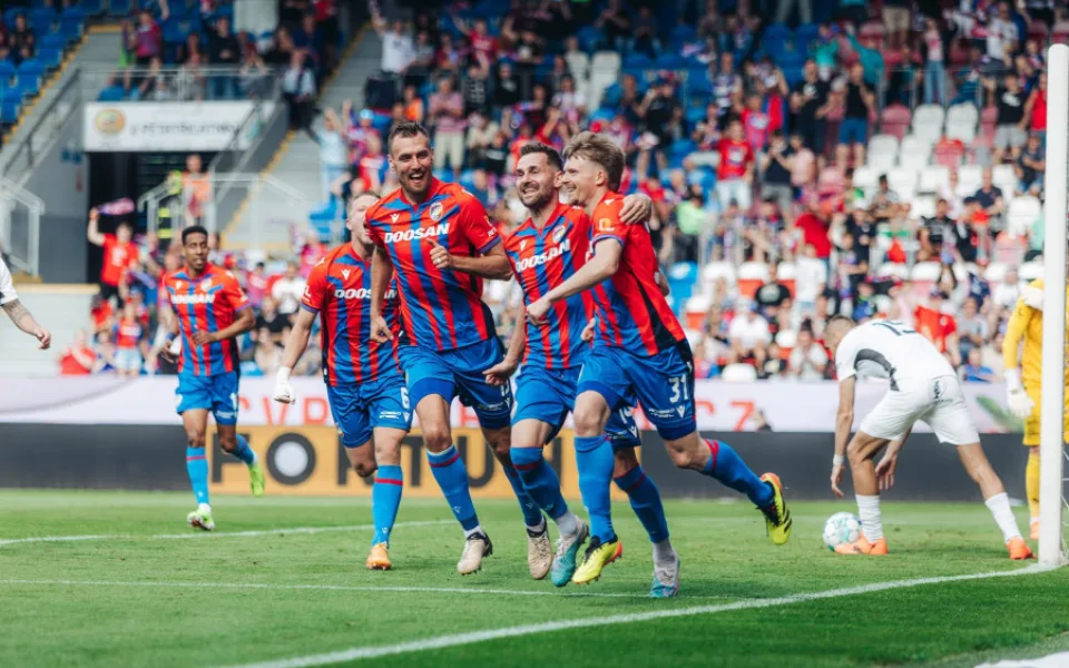 Kanonýr Šulc hattrickem zařídil fotbalistům Plzně výhru 4:2 v přestřelce se Slováckem