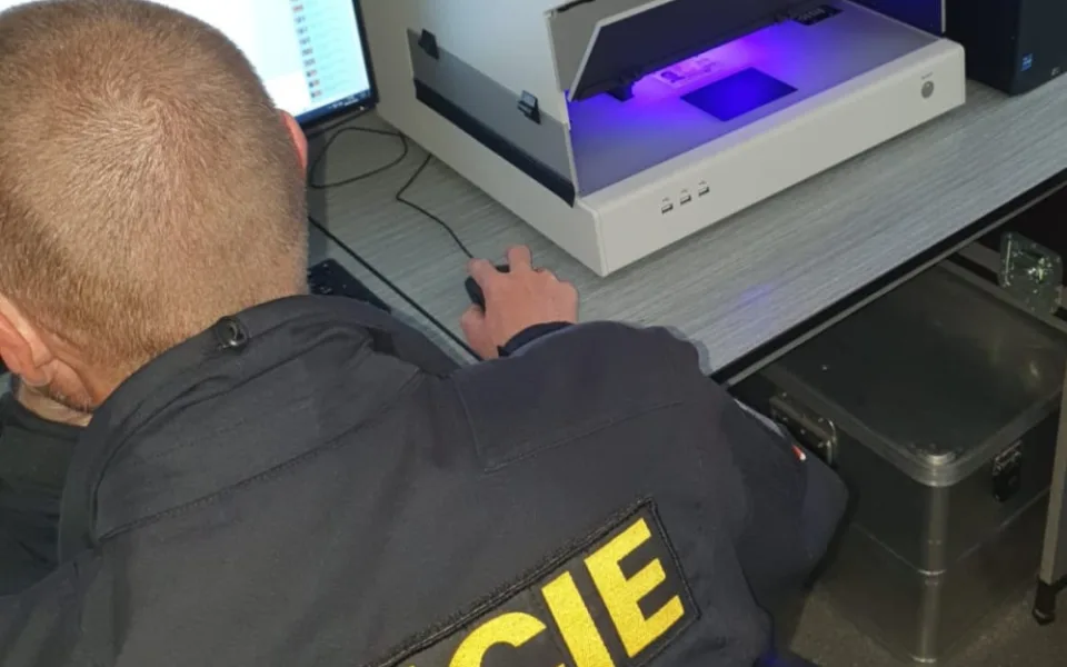 Cizinci tvrdě narazili, když při policejní kontrole vytasili padělané polské a slovenské doklady