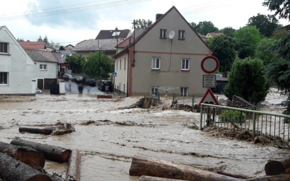 Plzeňský kraj může hned poskytnout dotace obcím postiženým záplavami