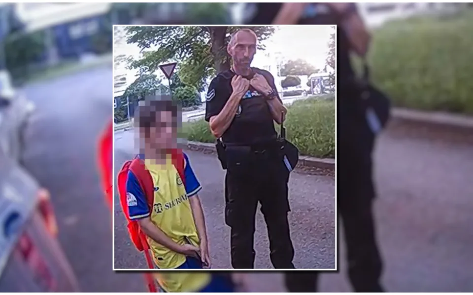 Chlapec uslyšel z křoví dětský pláč a zalarmoval policii, ukrývala se tam vystrašená holčička