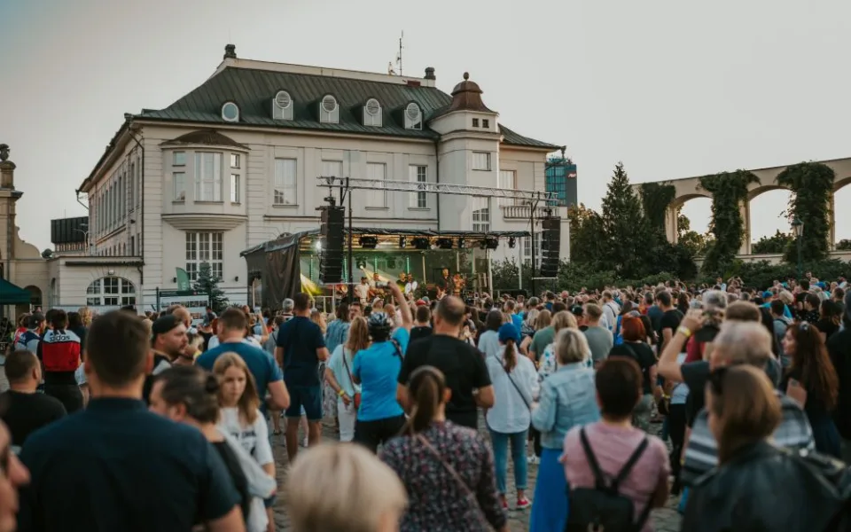 Festival Léto v Prazdroji vás bude bavit celé prázdniny