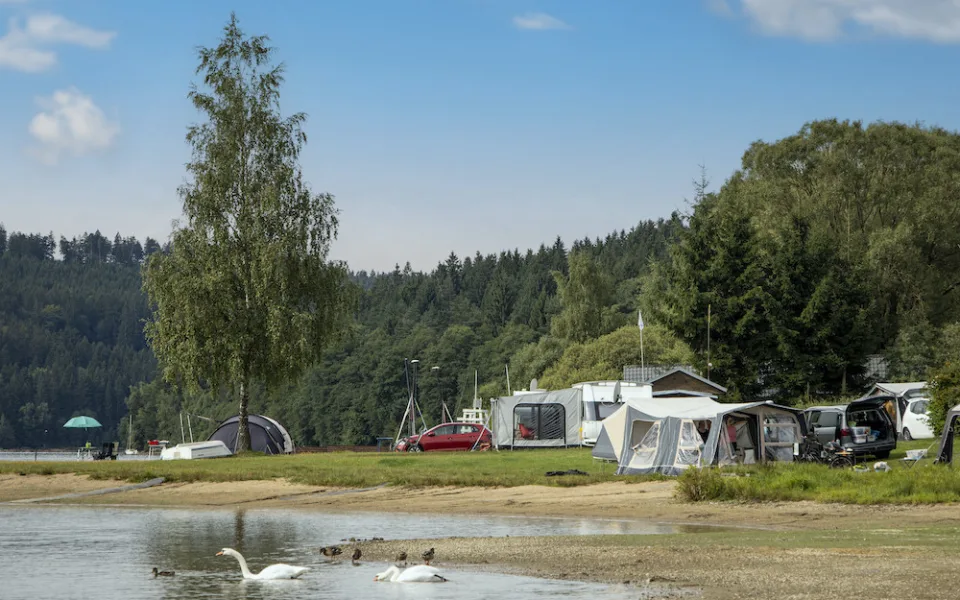 Užijte si kempování v srdci Lipna nad Vltavou