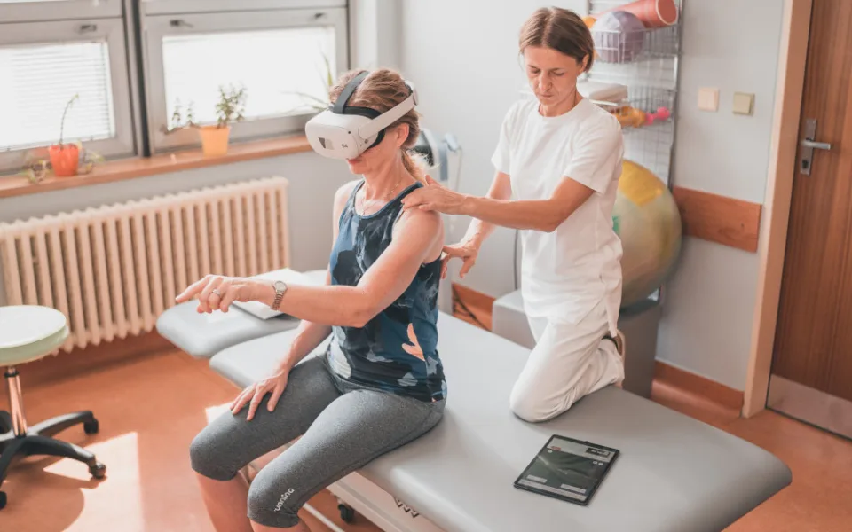 Virtuální realita pomáhá onkologickým i psychiatrickým pacientům, nejvíce ji využívá FN Plzeň