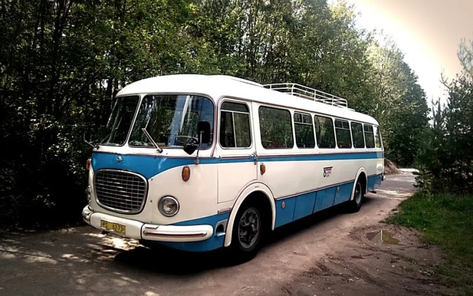 Jízdy historickým autobusem lidé milují, vyrazit s RTOčkem mohou na výlet do unikátního dolu na slídu