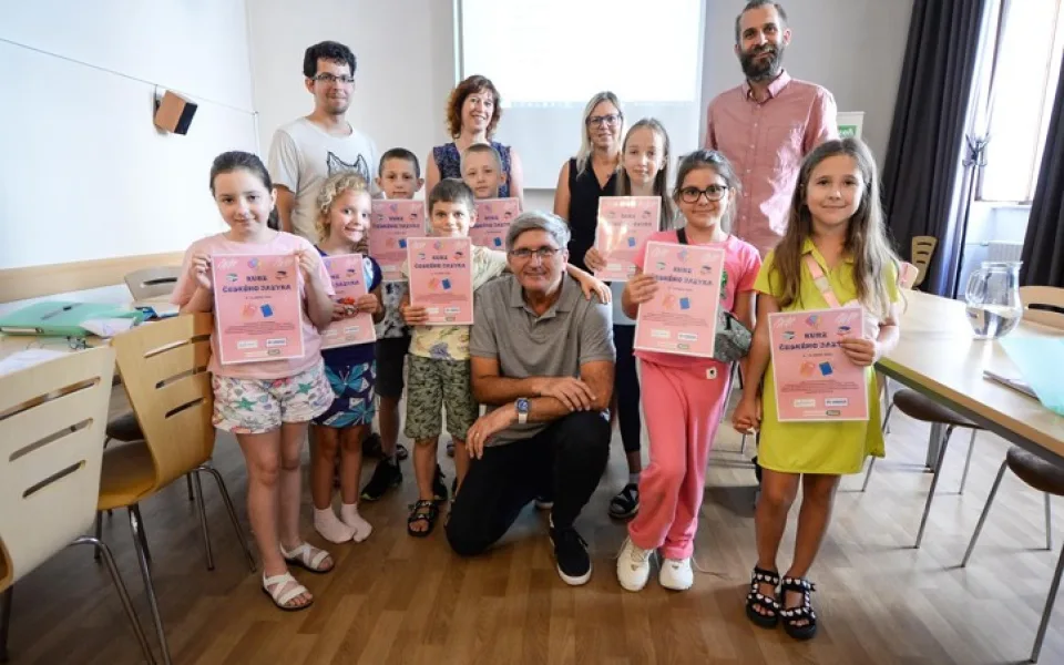 O letní kurzy češtiny pro děti ukrajinských uprchlíků byl ohromný zájem