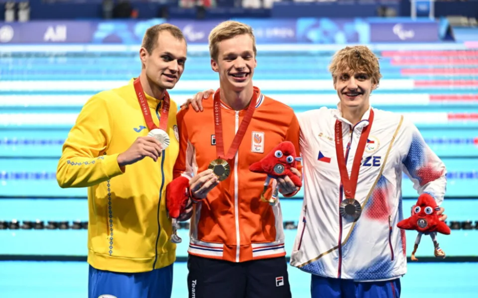 Šestnáctiletý plavec David Kratochvíl zkompletoval na paralympijských hrách svou medailovou sbírku