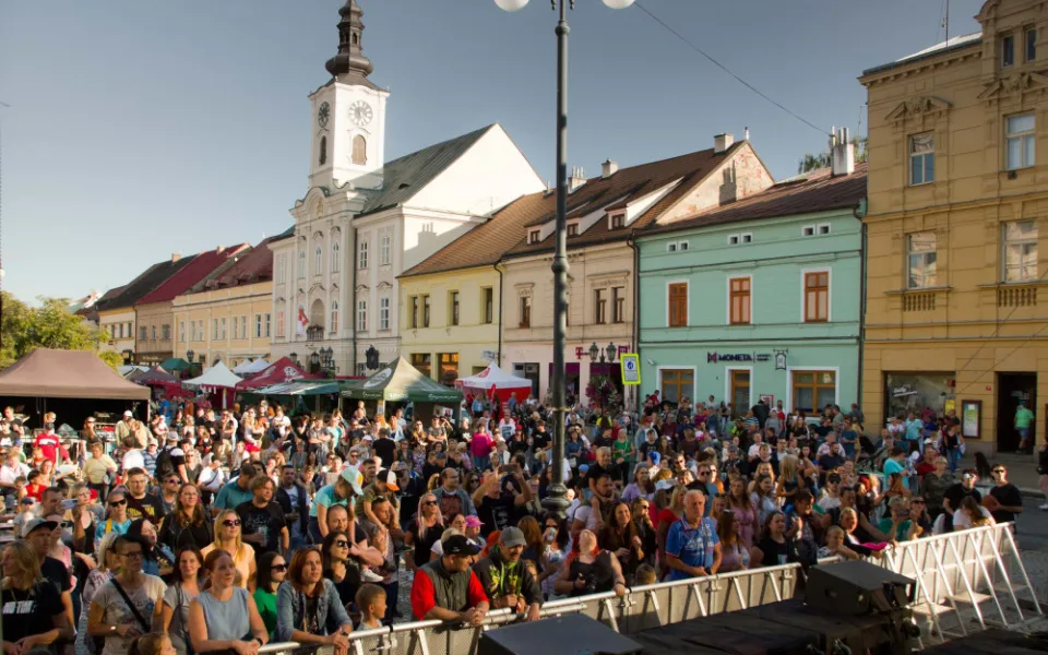 David Koller i skupina No Name. Jubilejní 30. setkání pod rokycanskou věží láká na našlapaný program