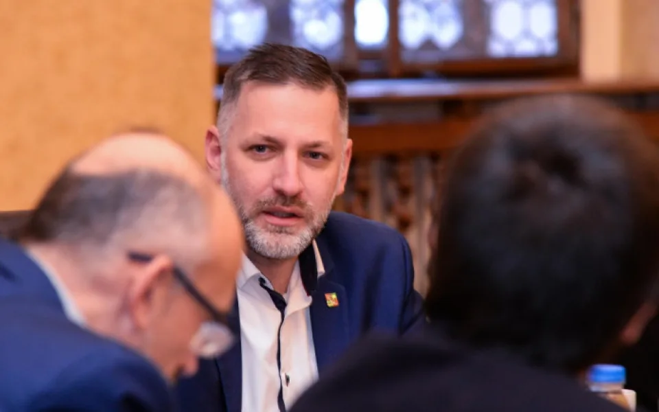 Dosluhující hejtman Plzeňského kraje Rudolf Špoták zatím necítí podporu, aby kandidoval na předsedu Pirátů