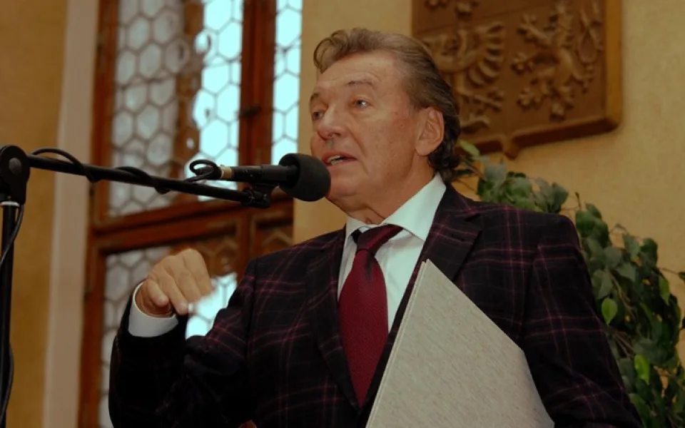 Karel Gott při přebírání Čestného občanství města Plzně, foto: archiv Magistrátu města Plzně