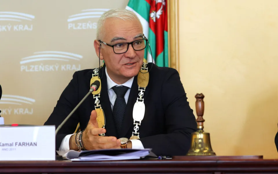 Budu hejtmanem všech a nebudu papalášem, uvedl nový hejtman Plzeňského kraje a poslanec Kamal Farhan