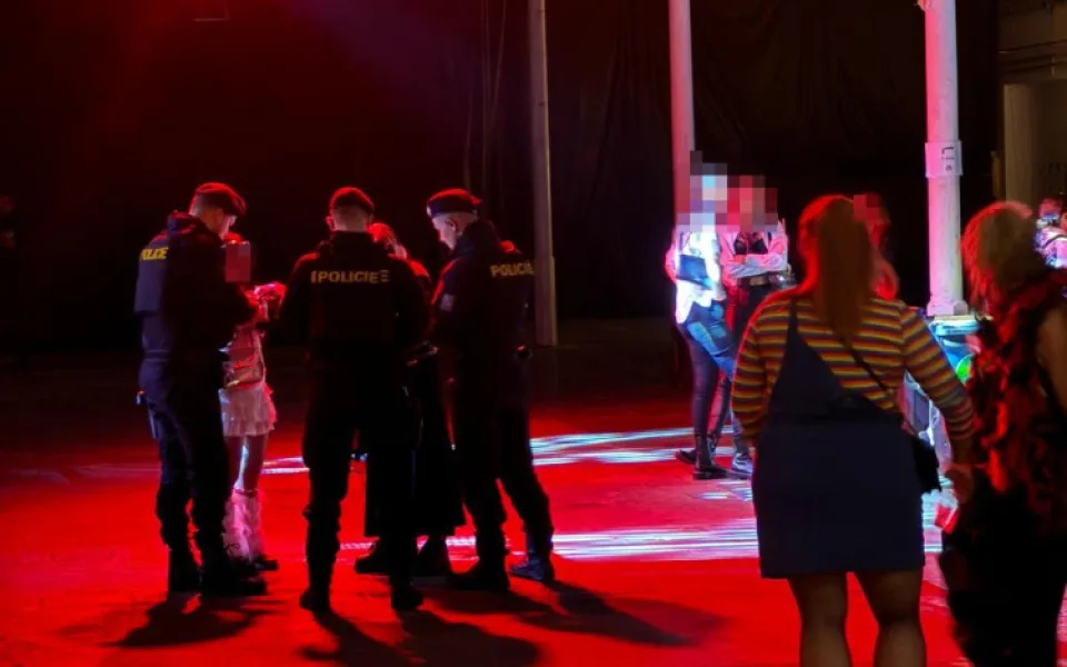 Policisté si posvítili alkohol, drogy a mládež. Rekordmanem byl šestnáctiletý mladík