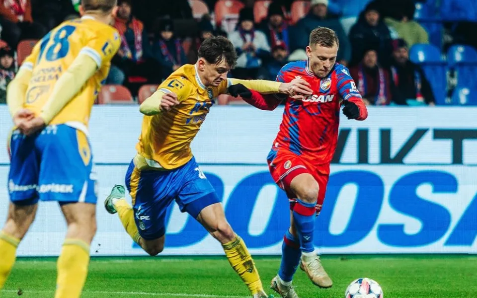 Plzeň po gólu v nastavení remizovala s Teplicemi 1:1 a na Slavii ztrácí 10 bodů